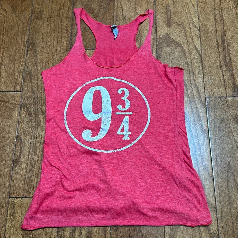 Harry Potter red 9 3/4 tank